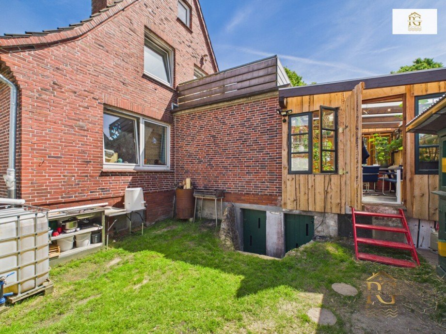 Blick auf das Haus von hinten Einfamilienhaus Otterndorf