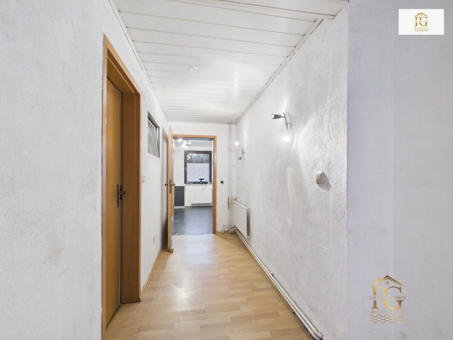 Flur EG Mehrfamilienhaus Schiffdorf / Bramel