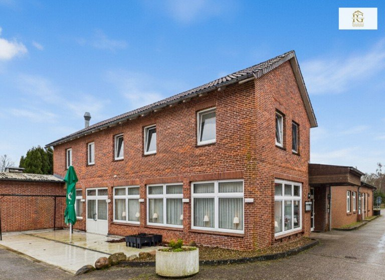 CAM01934G0-PR0338-STILL024-001 2 Hemmoor Gastgewerbe Beliebtes attraktives Restaurant im Stadtkern von Hemmoor mit Kegelbahn, gro�en Saal mit ca. 300 Sitzpl�tzen,B�hne, G�ste Zimmer, Au�enterrasse