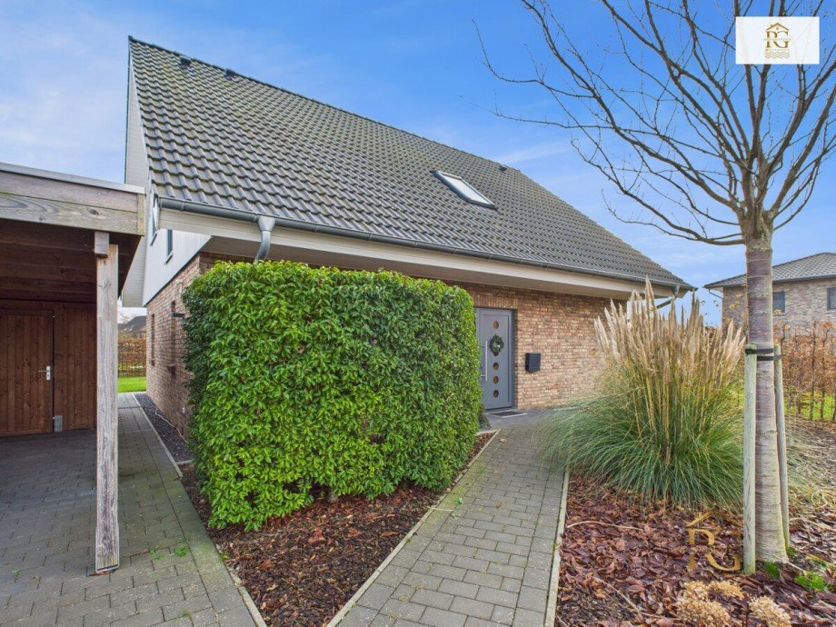 seitliche Hausansicht Einfamilienhaus Otterndorf