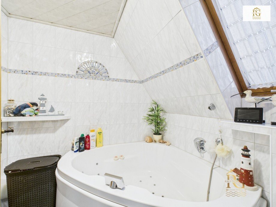 Badezimmer OG Mehrfamilienhaus Schiffdorf / Bramel