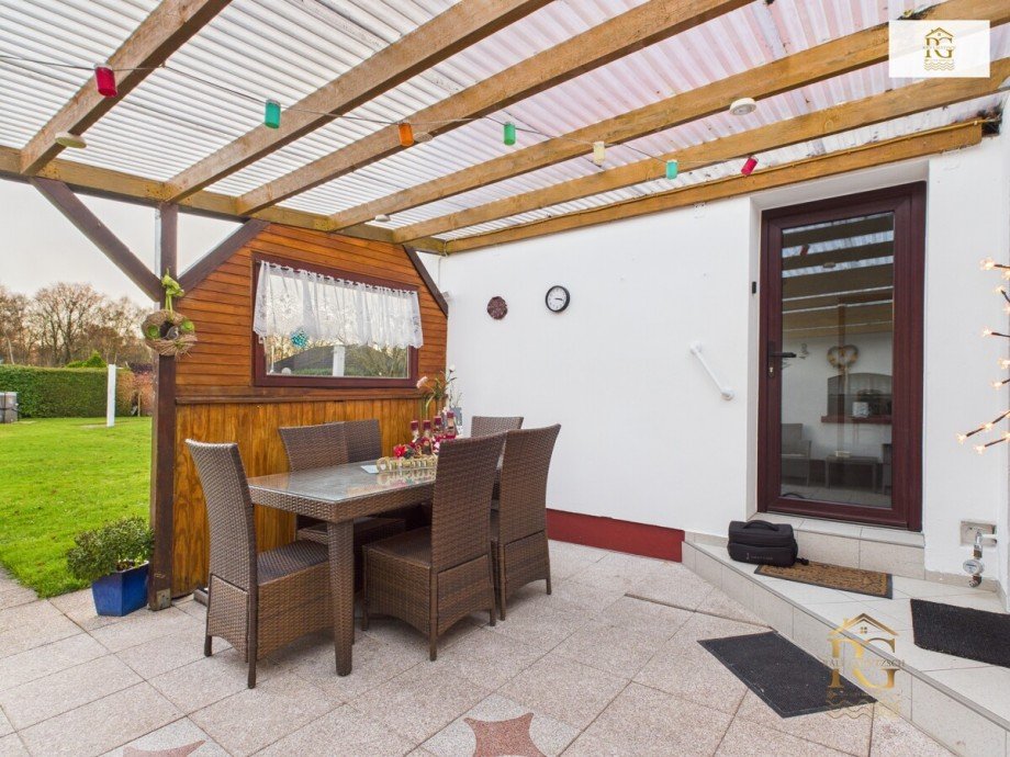 Terrasse �berdacht Mehrfamilienhaus Schiffdorf / Bramel