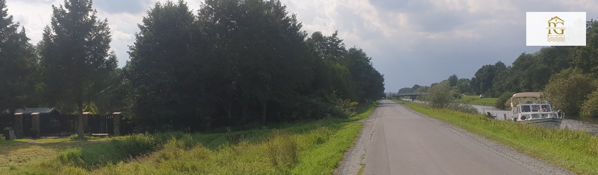 Blick auf den Hadelner Kanal Einfamilienhaus Steinau / H�ring