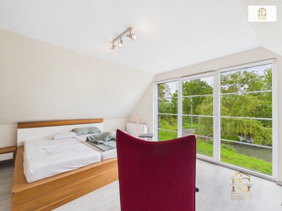 Schlafzimmer OG 2 Einfamilienhaus Osten, Oste
