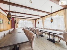 Gastraum Beliebtes attraktives Restaurant im Stadtkern von Hemmoor mit Kegelbahn, gro�en Saal mit ca. 300 Sitzpl�tzen,B�hne, G�ste Zimmer, Au�enterrasse